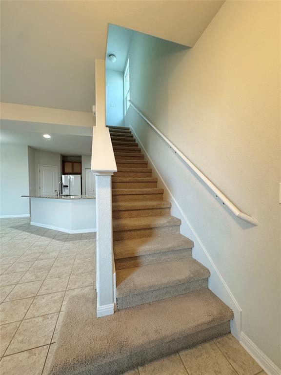 Building Photo - 1705 Arbor Knot Dr