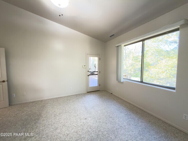 Building Photo - 2276 Sumac Ct