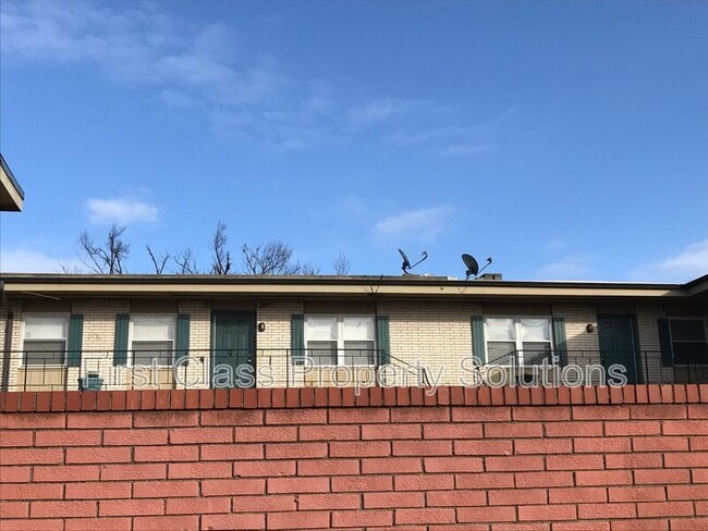 Building Photo - 1731 NW 32nd St