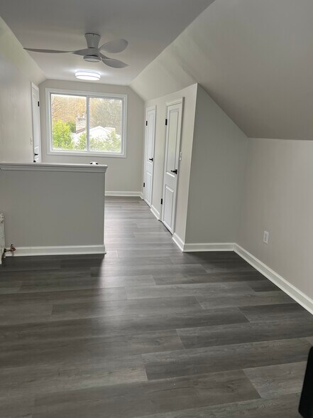 Building Photo - 11 Hudson Ave