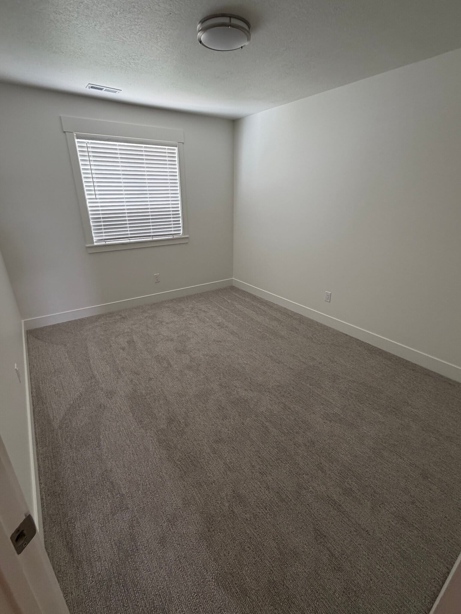 Building Photo - 2070 N 325 E