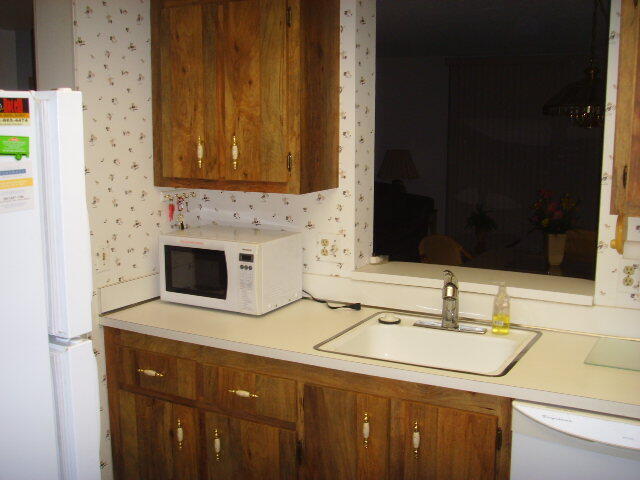 Building Photo - 15 Willowbrook Ln
