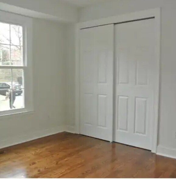 Building Photo - 341 Homeland Southway