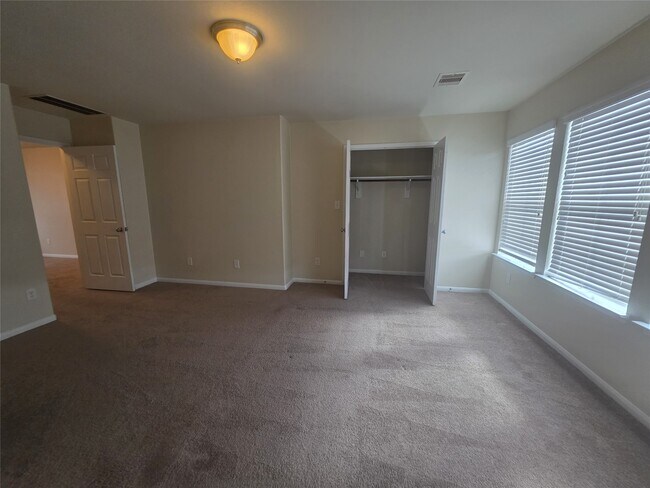 Building Photo - 7274 Autumn Sun Dr