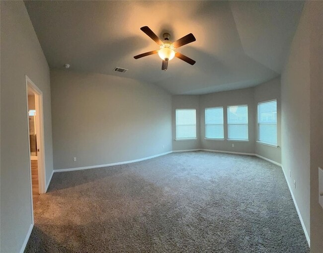 Building Photo - 104 Osier Pass