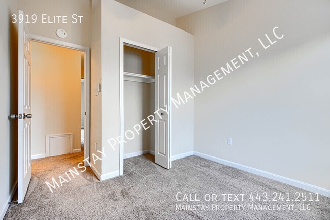 Building Photo - 3919 Elite St