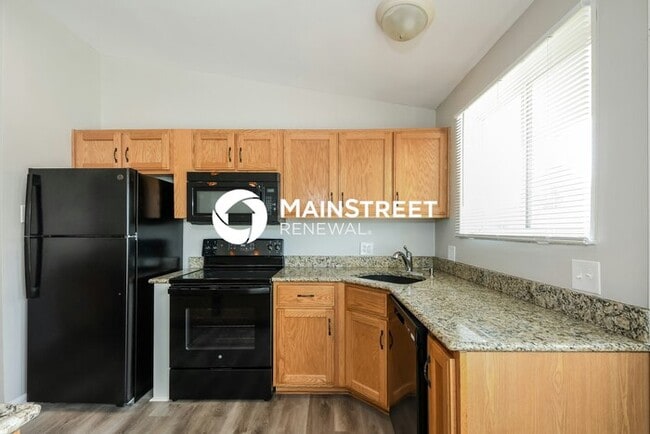Building Photo - 3 Bedroom Pet-Friendly Home in St. Louis, MO with Main Street Renewal