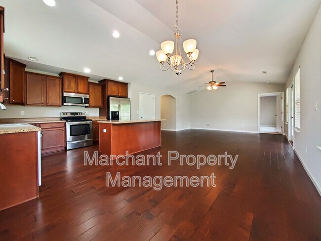 Building Photo - 138 Autumn Hill Rd