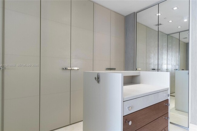 Building Photo - 17749 Collins Ave