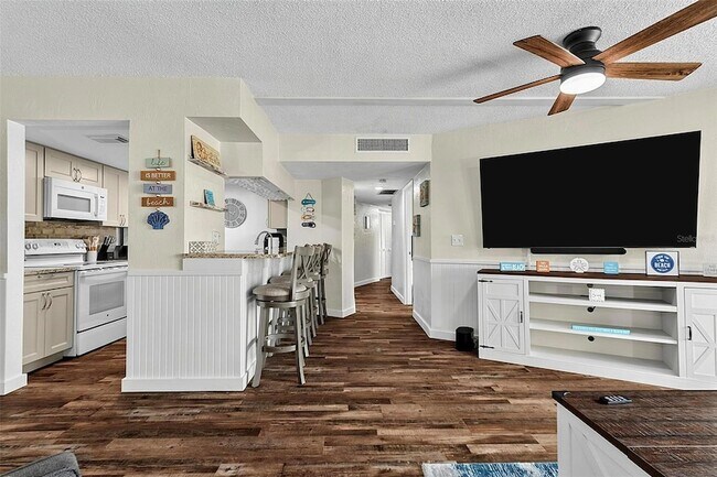 Building Photo - 3600 S Ocean Shore Blvd
