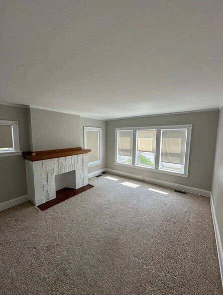 Building Photo - 521 Platt St