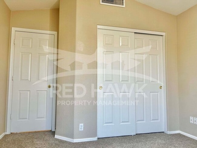 Building Photo - 7633 E Portobello Ave