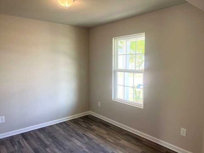 Building Photo - Wonderful Home in The Highlands