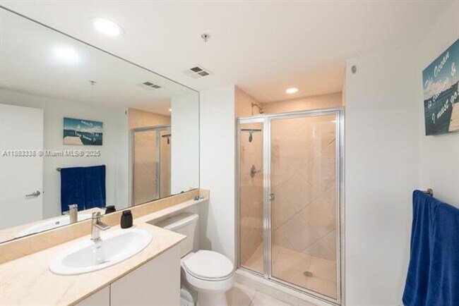 Building Photo - 325 S Biscayne Blvd