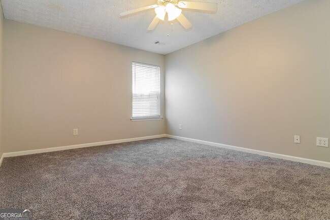 Building Photo - 168 Ilex Dr