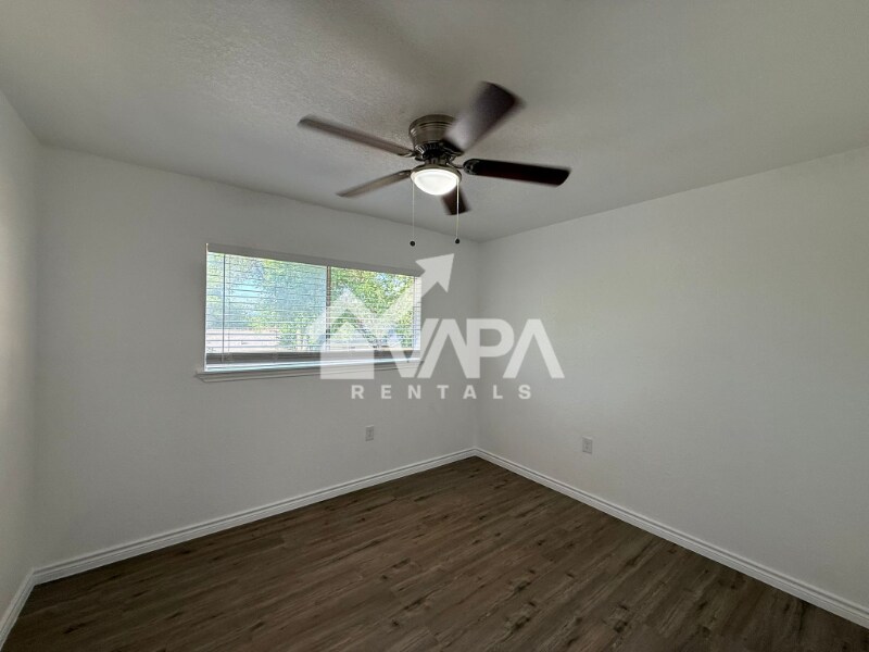 Building Photo - 4558 Los Ranchitos St