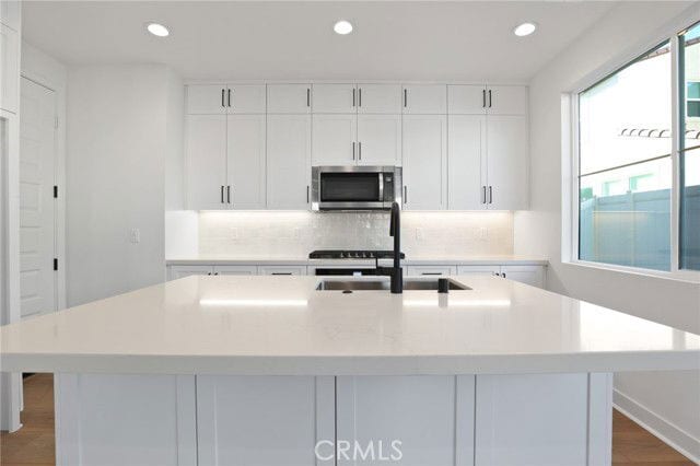 Building Photo - 922 Jasper St