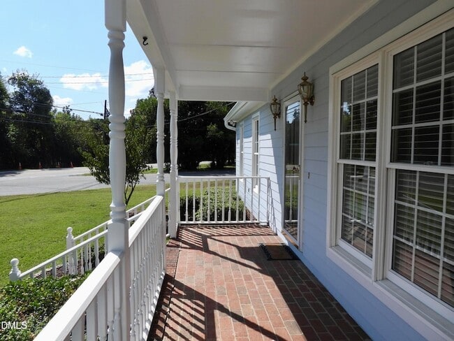 Building Photo - 152 NC-902