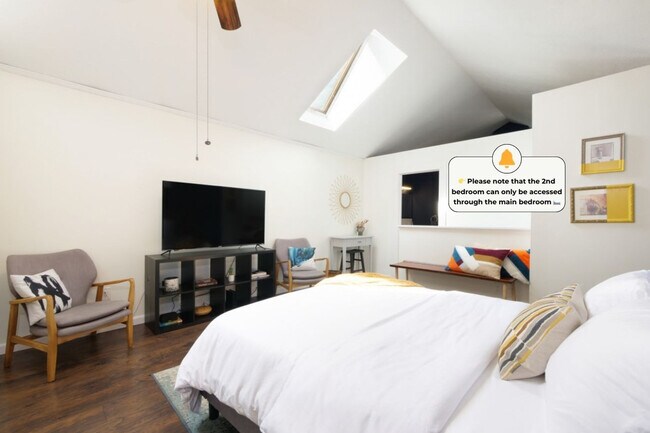 Building Photo - 2156 W 34th Pl