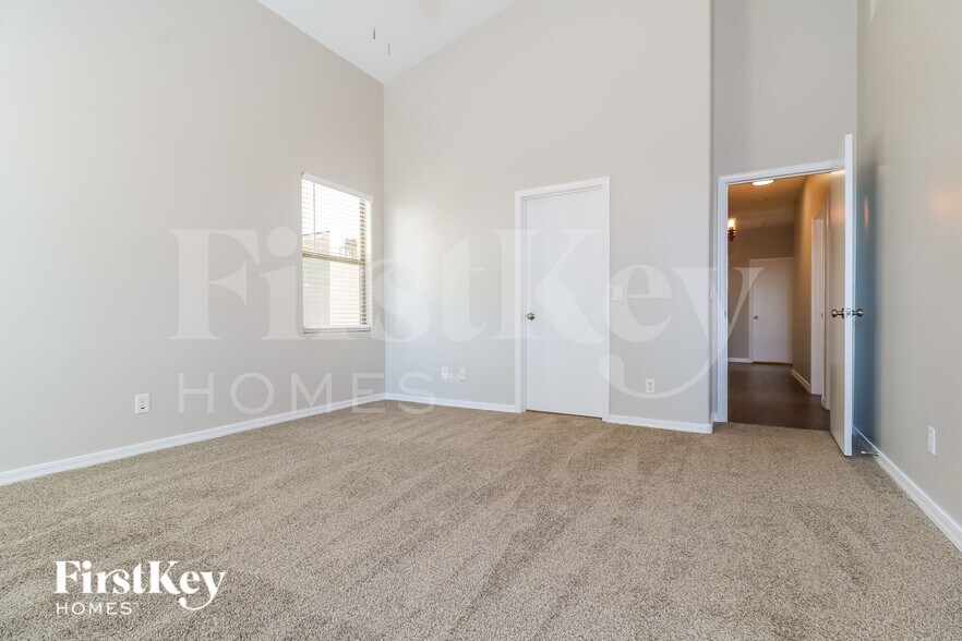 Building Photo - 24853 W Rosita Ave