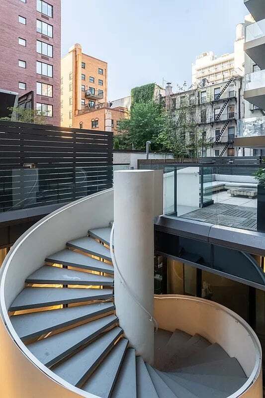 Building Photo - 171 Chrystie St