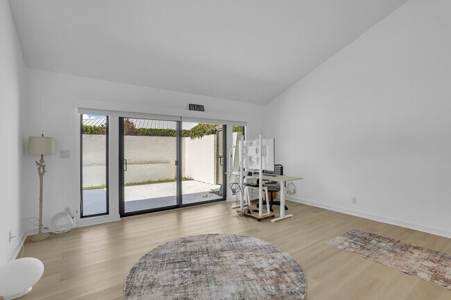 Building Photo - 2903 Banyan Blvd Cir NW