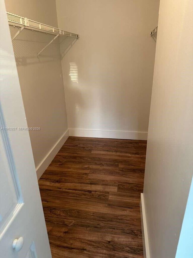 Building Photo - 144 NW 91st Ave