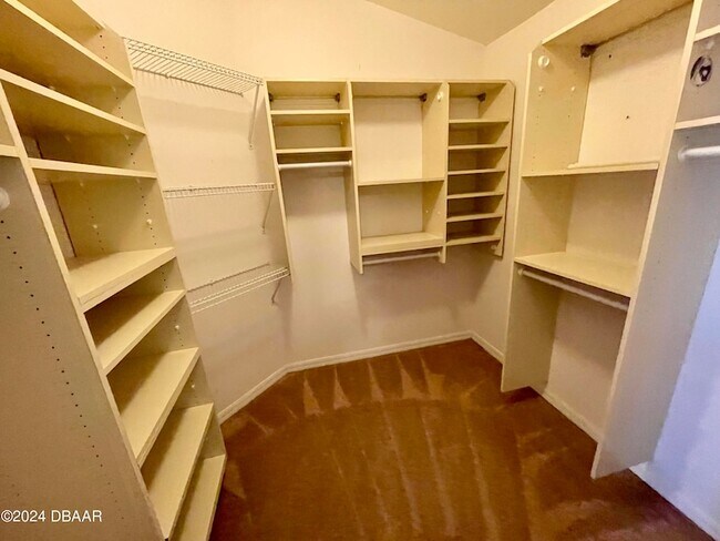 Building Photo - 137 Bryan Cave Rd