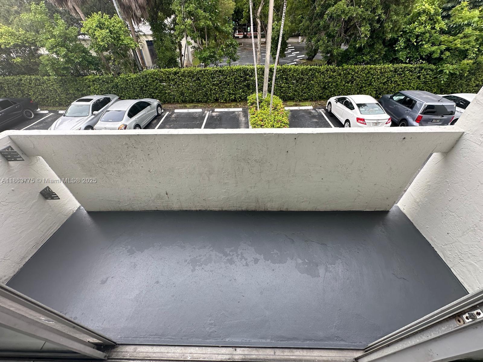 Building Photo - 2150 SW 16th Ave