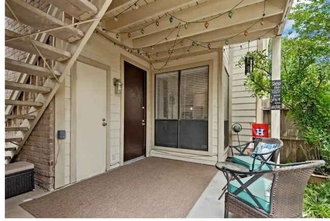 Building Photo - Charming 2BR Condo in Houston