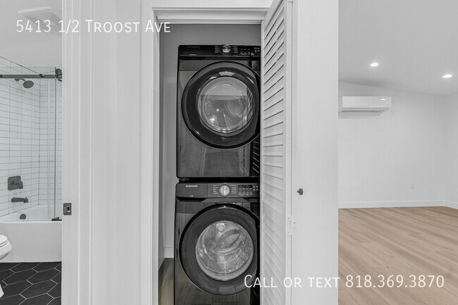 Building Photo - 5413 1/2 Troost Ave-