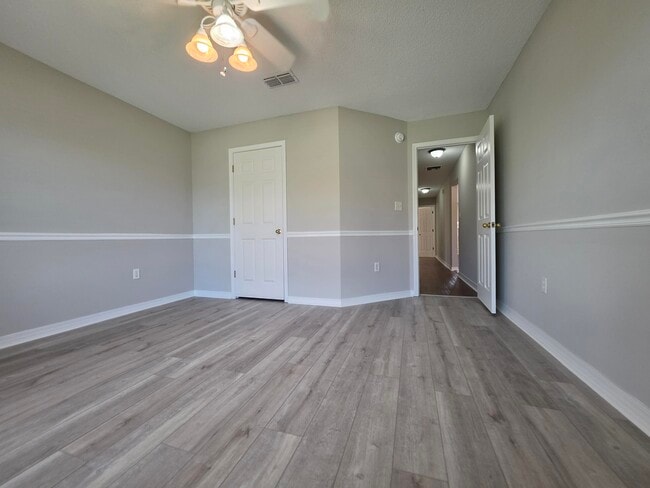 Building Photo - 2295 Heritage Cir