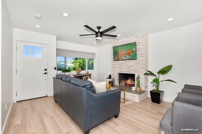 Primary Photo - Beautiful 3 Bed/2 Bath Home in heart of Hi...