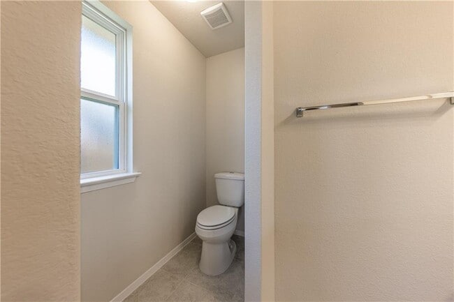 Building Photo - 116 Crooked Trail