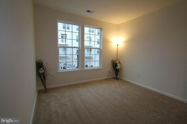 Building Photo - 7459 Brunson Cir