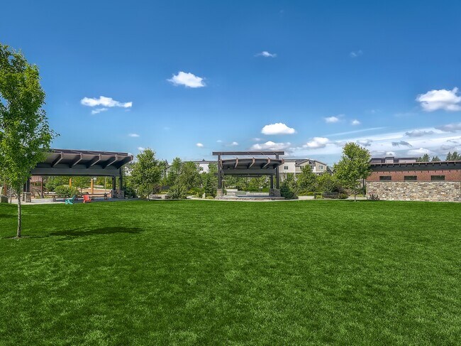 Building Photo - 33047 Lookout Ln