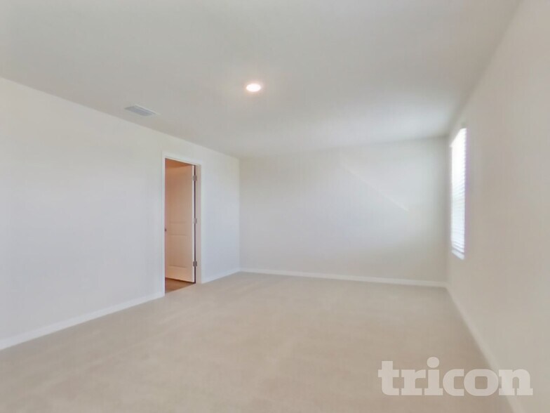 Building Photo - 10749 Hidden Banks Gln