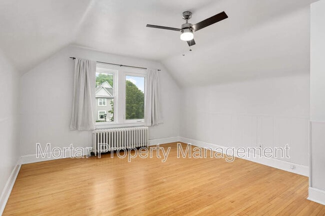 Building Photo - 1164 Randolph Ave