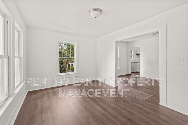 Building Photo - 601 78th St S