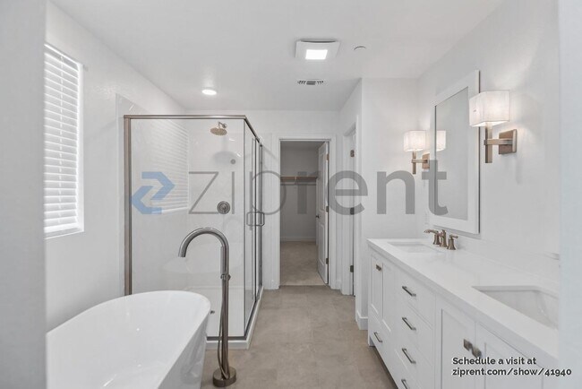 Building Photo - 439 Monastery Dr
