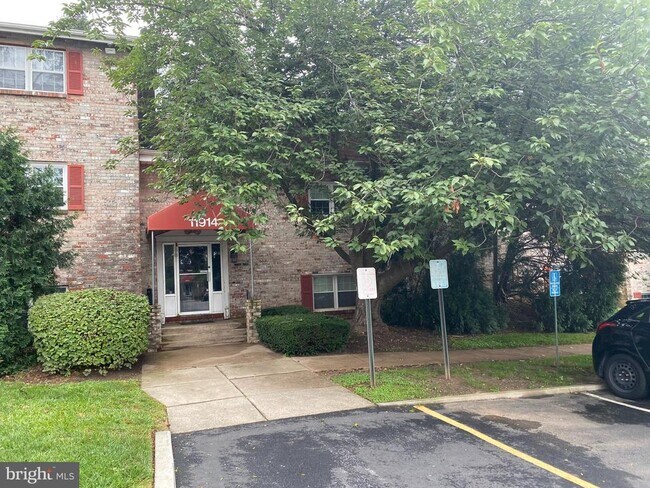 Primary Photo - 11914 Tarragon Rd