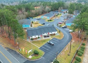 Building Photo - Holly Park Square Apartments