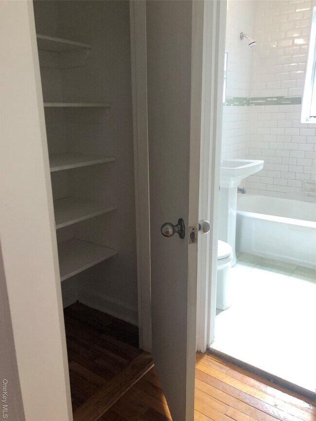 Building Photo - 66-33 Yellowstone Blvd