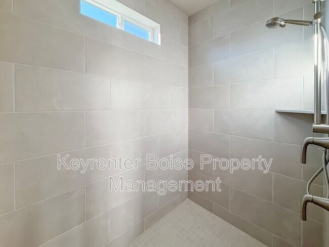 Building Photo - 4379 E Wedge St