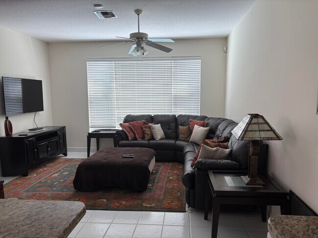 Building Photo - 927 Augusta Pointe Dr