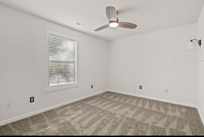 Building Photo - 3905 Jungle Tree Dr