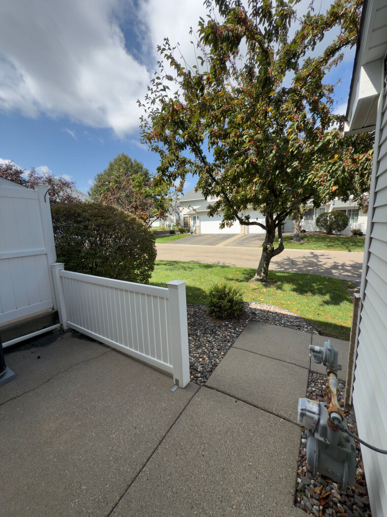 Building Photo - 8647 Quarry Ridge Ln