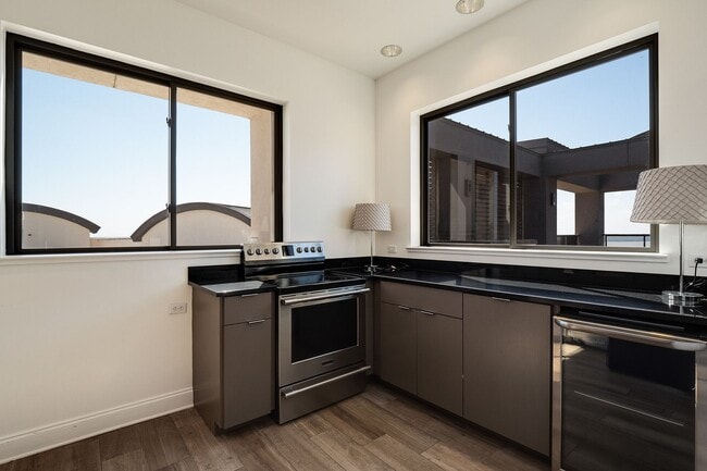 Building Photo - The Artesian
