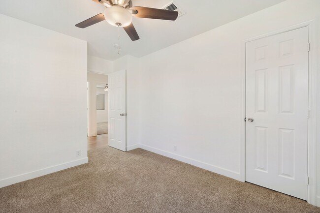 Building Photo - $60K in updates, Single level home in 85254!