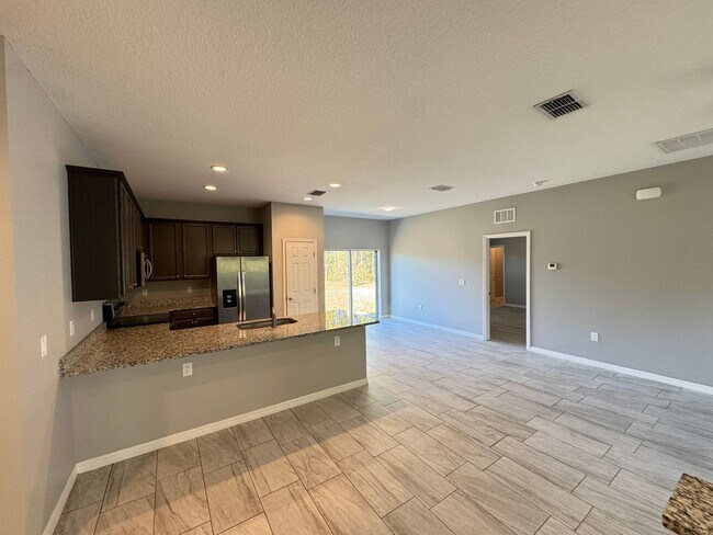 Building Photo - Immaculate 3-Bedroom, 2-Bathroom Home in Palm Bay